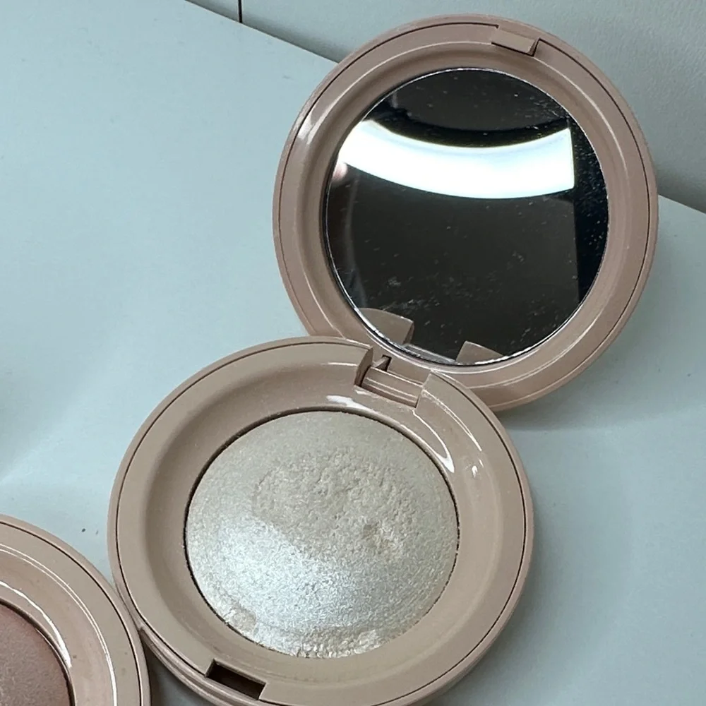Rare Beauty Highlighter Trio - Picture 6 of 10